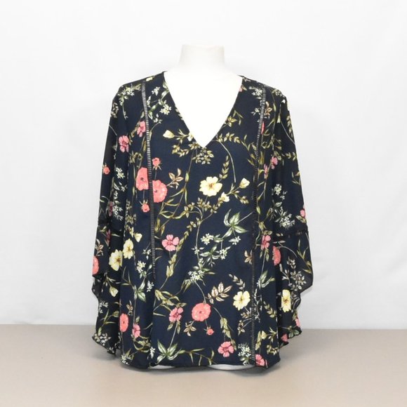 belle sky Tops - Women's XL Floral blouse